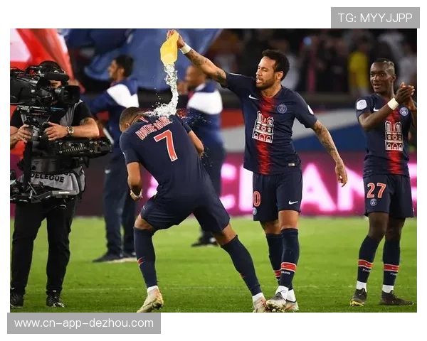 保级队洛里昂掀翻劲旅里昂，法甲冷门夜再现