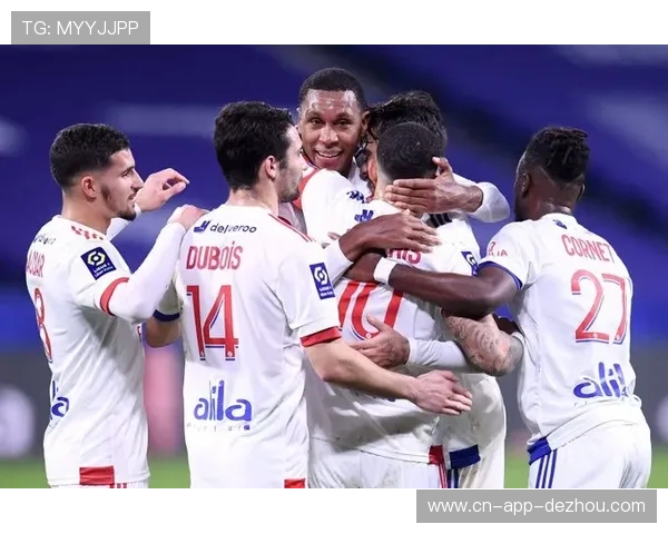 “马赛对阵里昂，传统强队对话影响欧战资格格局”